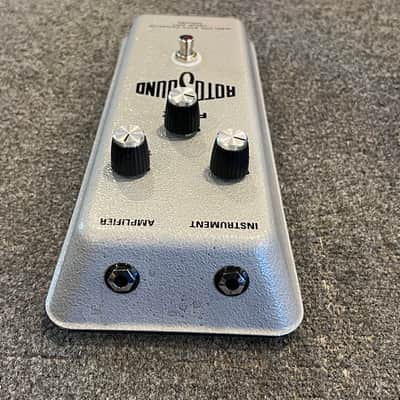 Rotosound RFB1 Limited Edition 1967 Fuzz Reissue Guitar Effects Pedal Silver Hand Built In the UK image 4