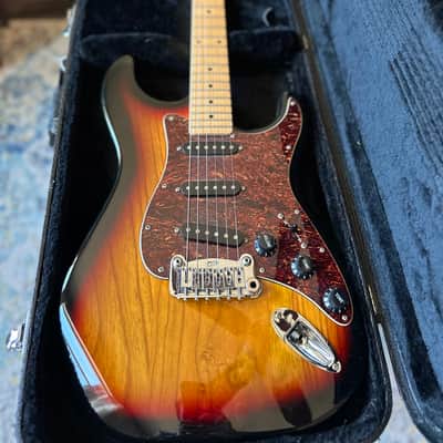 G&L Tribute Series Legacy with hardshell case! image 4