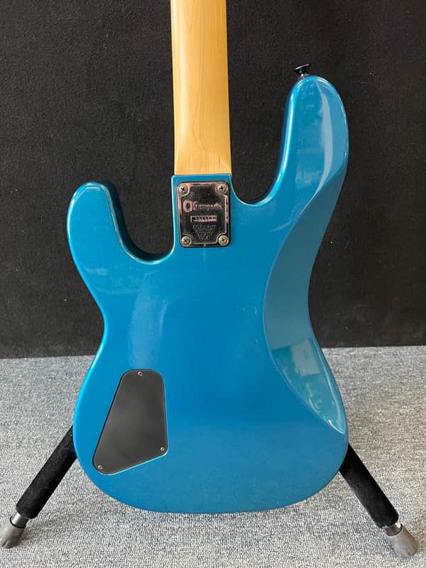 【中古】 Bass2 Tha Old School Bass2ThaOldSchool Charvel Jackson Model 2B P/J 4- string bass MIJ Late 1980's Blue