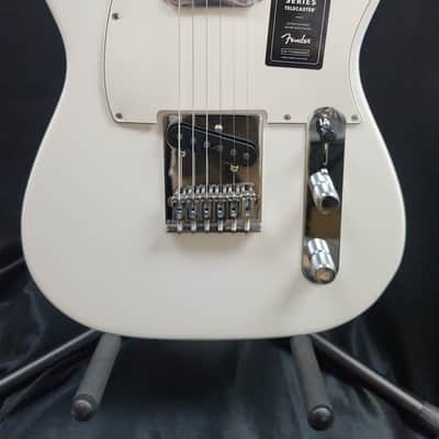 Fender Player Telecaster®, Pau Ferro Fingerboard, Polar White - Polar white image 2