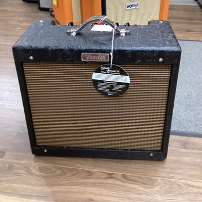 Immagine Fender Blues Junior IV 30th Anniversary 15-Watt 1x12" Guitar Combo 2025 - Black Western - 1