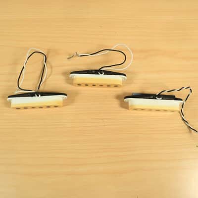 Squier by Fender Japan SQ Stratocaster Single Coil Pickup Set image 4