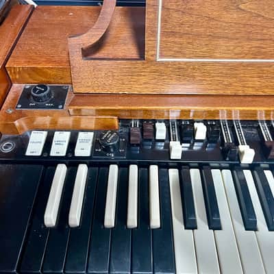 Hammond A100, Leslie 147 Bild 2