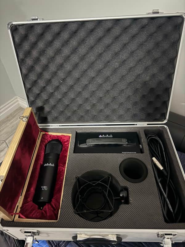 ART T4 Large Diaphragm Multipattern Tube Condenser Microphone 2016 - Present - Black image 1