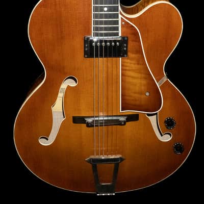 Heritage Custom Eagle Classic 2001 - Almond Sunburst image 4