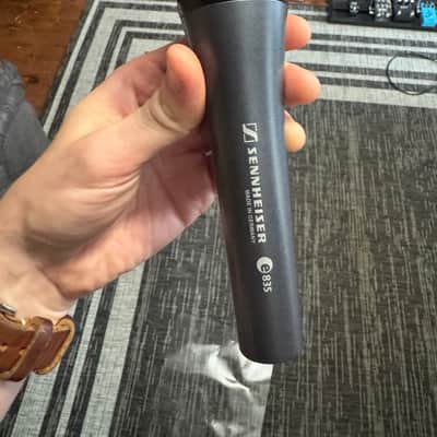 Sennheiser e835 Handheld Cardioid Dynamic Vocal Microphone 1998 - Present - Dark Grey image 1