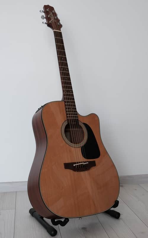 Takamine P1DC Pro Series 1 Dreadnought Cutaway Acoustic/Electric Guitar