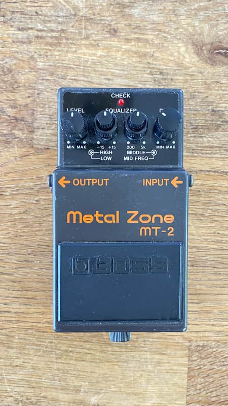 Boss MT-2 Metal Zone (Silver Label) 2004 Taiwan image 1