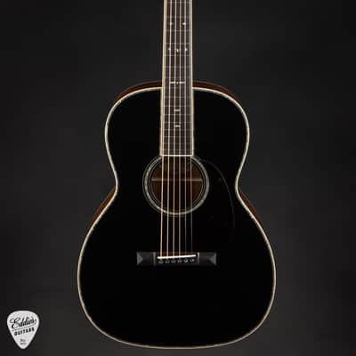 Collings 000-42 German Spruce & Cocobolo - Jet Black Top image 3