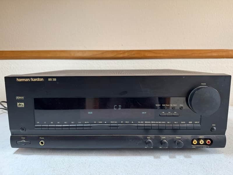 Harman Kardon AVR300 6.1 Channel Audiophile HiFi Stereo Home Theater Receiver image 1