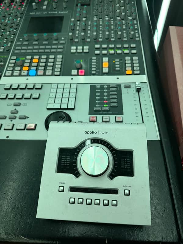 Universal Audio Apollo Twin SOLO Thunderbolt Audio Interface 2010s - Silver image 1
