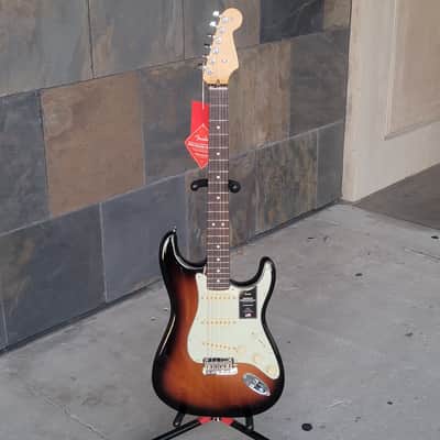 Fender American Professional II Stratocaster, Rosewood Fingerboard, Anniversary 2-Tone Sunburst image 6