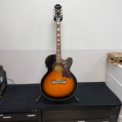 Used Epiphone EJ-200CE VS Super Jumbo Acoustic Electric Guitar Vintage Sunburst with Case 2011 image 2