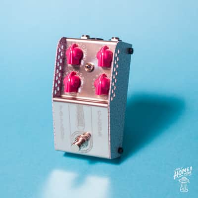 ThorpyFX Fallout Cloud Fuzz Limited edition Pink/white 2024 release image 3