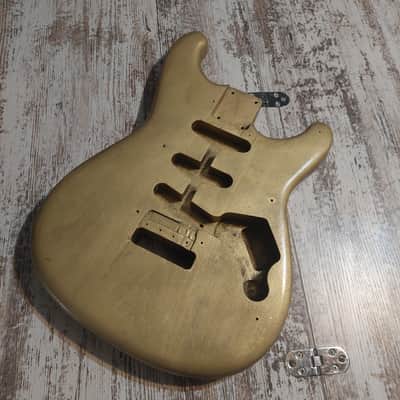 Ibanez Mij RS430 Roadstar II Deluxe Strat Style 1984 Refinished trans Gold Mist Birch Body Project Husk image 1