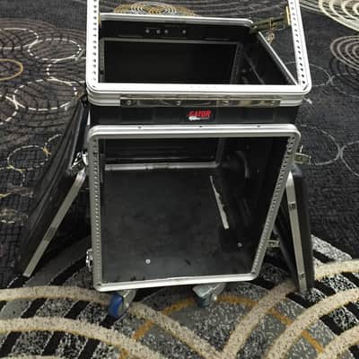 Gator Rack Case with raisable rack for mixing board 2010s - Black image 2