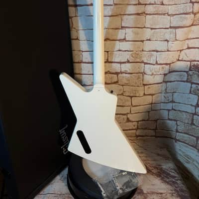 Gibson Explorer 1976 Reissue von 1993 used Weiße Lackierung nachträglich mit Hetset EMG Black HW Case image 7