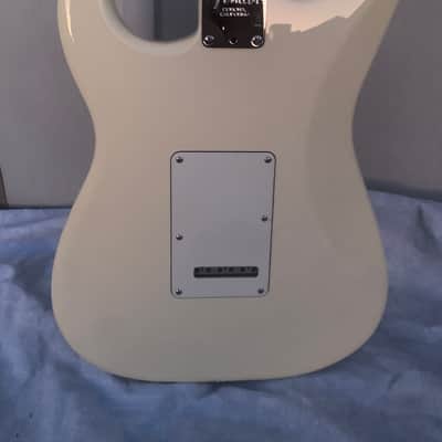 Fender Stratocaster 2006 - Cream/White image 14