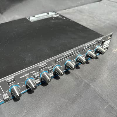 dbx 1066 Dual-Channel Compressor / Limiter / Gate 2010s - Black image 6