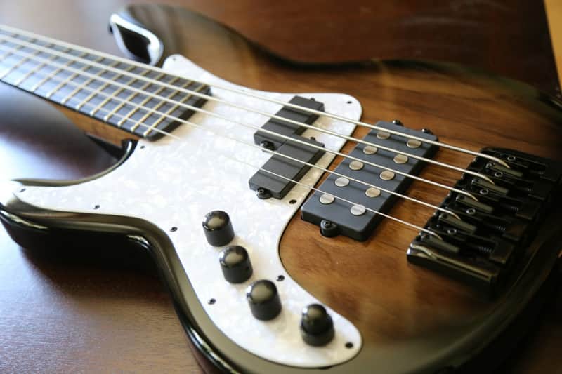 Carvin PB-5 2015 Walnut image 1
