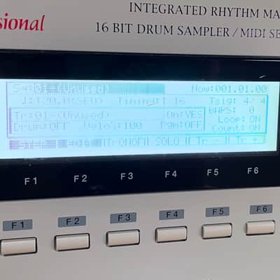 Immagine Akai MPC2000 MIDI Production Center - Grey - 2