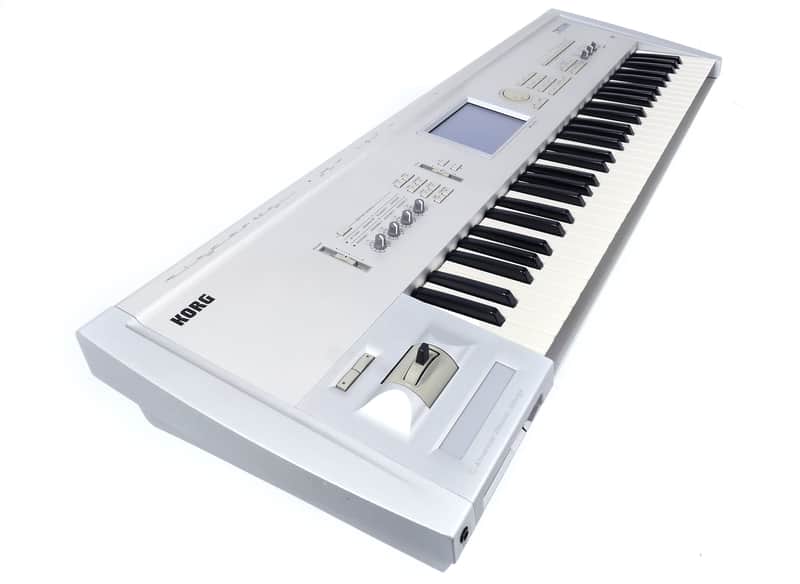 Korg Triton 61-Key 62-Voice Polyphonic Workstation (1999 - 2000