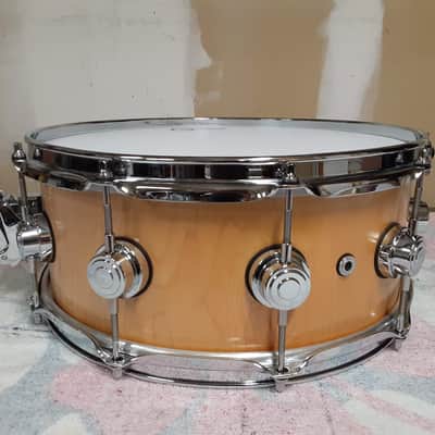 DW Collector's Maple VLT 14"x6" 10 lug snare - Natural Maple image 5