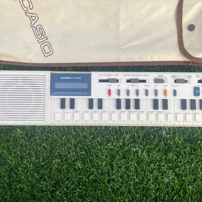 Casio VL-1 VL-Tone 29-Key Synthesizer Keyboard 1979 - 1984 - White- casio vltone image 2