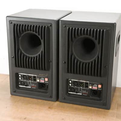 JBL LSR4326P Powered 2-Way 6.25" Bi-Amplified Studio Monitor (PAIR) CG015JA image 6