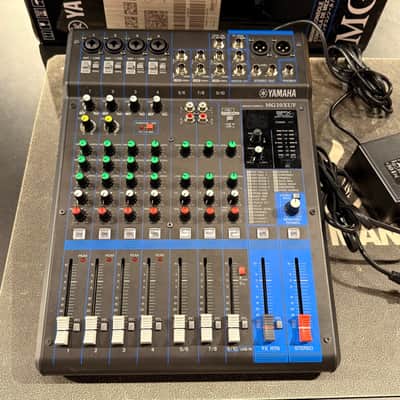 Immagine Yamaha MG10XUF 10 Channel Analog Mixer 2018 - Present - Black - 2