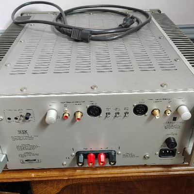 Parasound Halo A21 amplifier in excellent condition - 2000's image 2