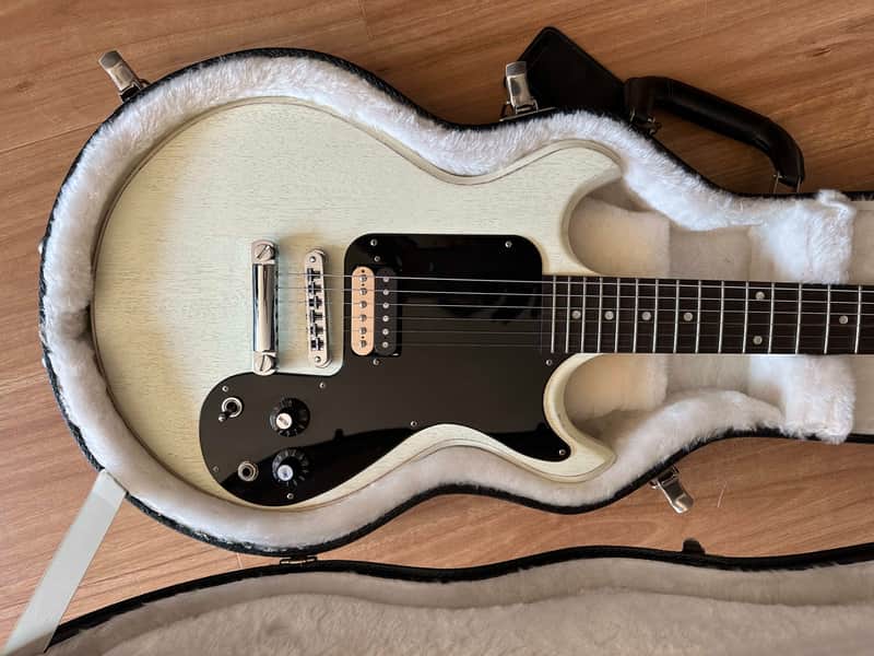 Gibson Joan Jett Signature Melody Maker - Worn White | Reverb