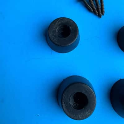 DRIVE CD200R CD300 Guitar Amplifier Part: Cabinet Foot Stand w/Screws [V2] image 3