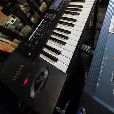 Vintage KORG TR-61 Music Workstation Keyboard (Pre-Owned) image 1