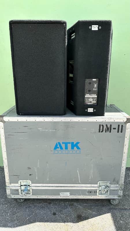EV DML-1152A 2-Way Full Range Speakers W/Carpet & W/Case #03895 (Pair) image 1