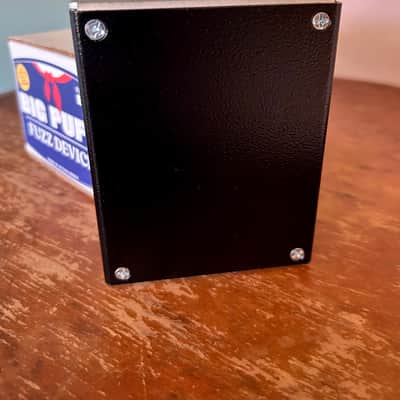 Mythos Pedals Big Puft Fuzz - HVG Exclusive Silver image 2