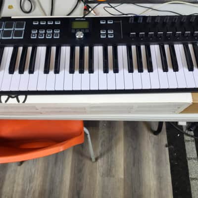 Arturia KeyLab Essential 61 MkIII MIDI Controller 2023 - Present - Black image 6