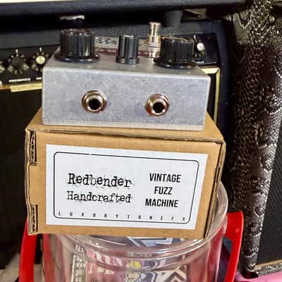 Luxury Tone FX  REDBENDER The Missing Link / The Essence of 1966 British Fuzz 2026 image 6