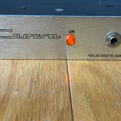 Crown D-40 Dual Channel, Solid State Stereo Power Amplifier, Very Good Condition image 3