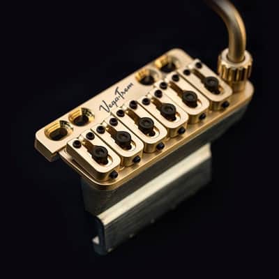 Vega Trem Ponte Tremolo Per Chitarra Elettrica 6 Viti   Dorato Satinato   Vt1 G Std image 4
