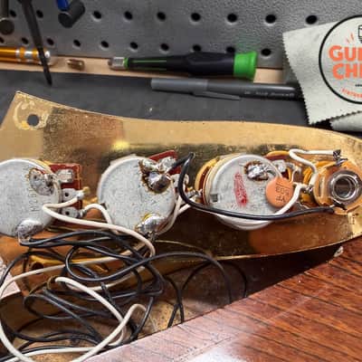 1991 Fender Japan Order Made JB62-65 ’62 Reissue Jazz Bass Walnut MIJ Gold HSC image 12