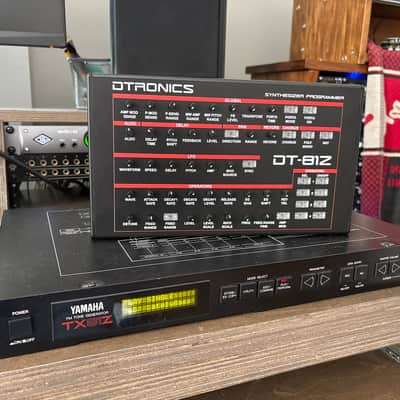 COMBO DEAL - Yamaha TX81Z Rackmount FM Tone Generator with Dtronics DT-81Z Synth Programmer