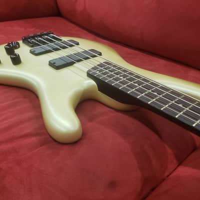 Ibanez EDB 600 Ergodyne Bass Pearl White Satin image 11