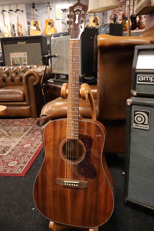 Guild M-120 Dreadnought all solid (USED) image 1