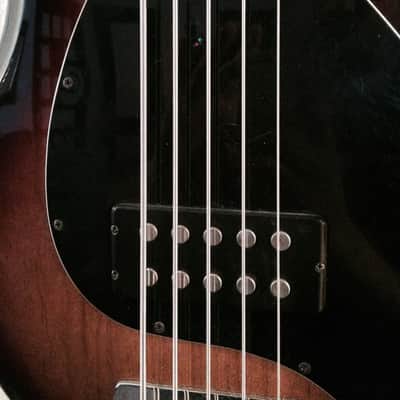 Ernie Ball Stingray V 2003 3 Tone Sunburst image 2