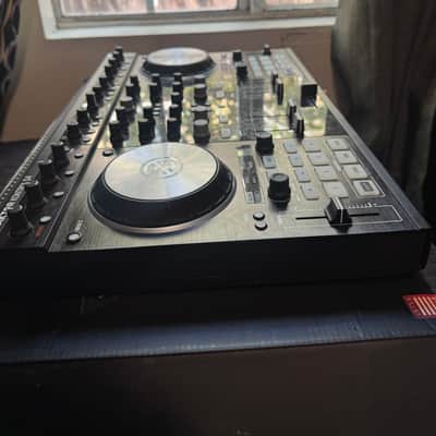 Immagine Native Instruments Traktor Kontrol S4 2010s - Black - 3