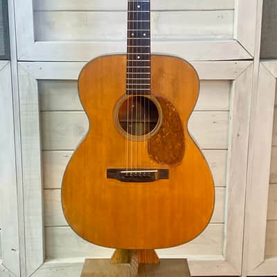 Martin 000-18 1957 - Natural Refinished, with Pickup image 3