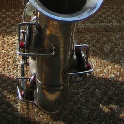 Buescher True Tone alto saxophone from 1927 - silver plated image 15