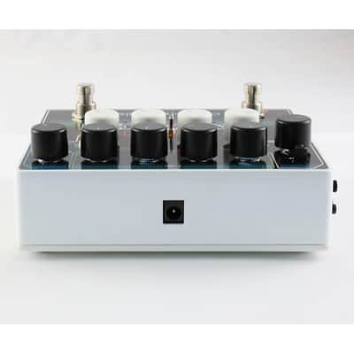 ELECTRO HARMONIX BATTALION BASS PREAMP image 5