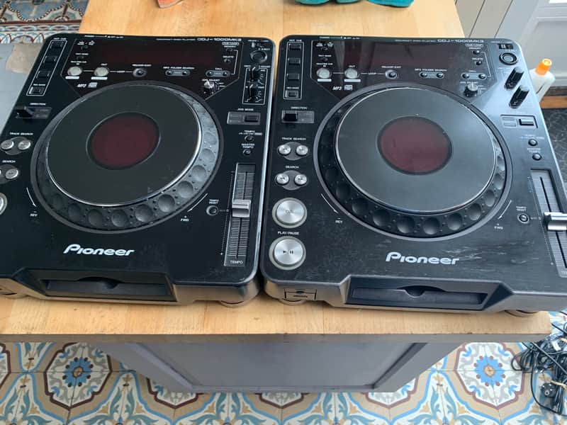 Pioneer CDJ 1000 MK3 image 1